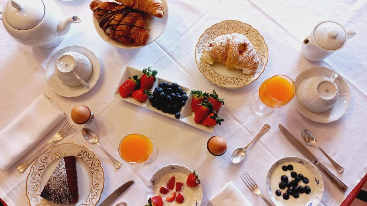 Domus Antiqua Bed & Breakfast Spello Εξωτερικό φωτογραφία